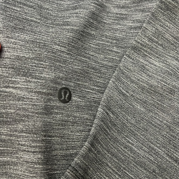 Lululemon On The Fly Pant 26" in Heathered Black Size 2 - Picture 6 of 7